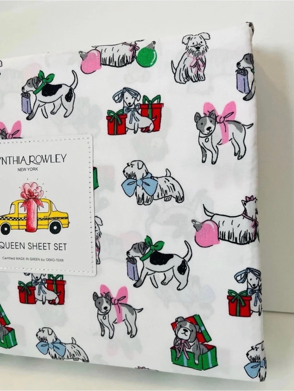 Cynthia Rowley Puppy Cheer Queen Size Sheet Set Presents Bows Ornaments Gifts